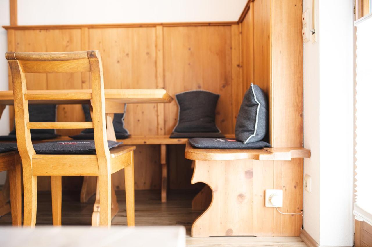Hausberg Apartment การ์มิช-พาร์เทนเคียร์เชน ภายนอก รูปภาพ